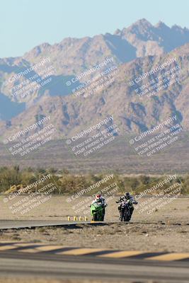 media/Dec-07-2025-CVMA (Sun) [[3e7d2de5dc]]/Race 17-Amateur Formula Middleweight/